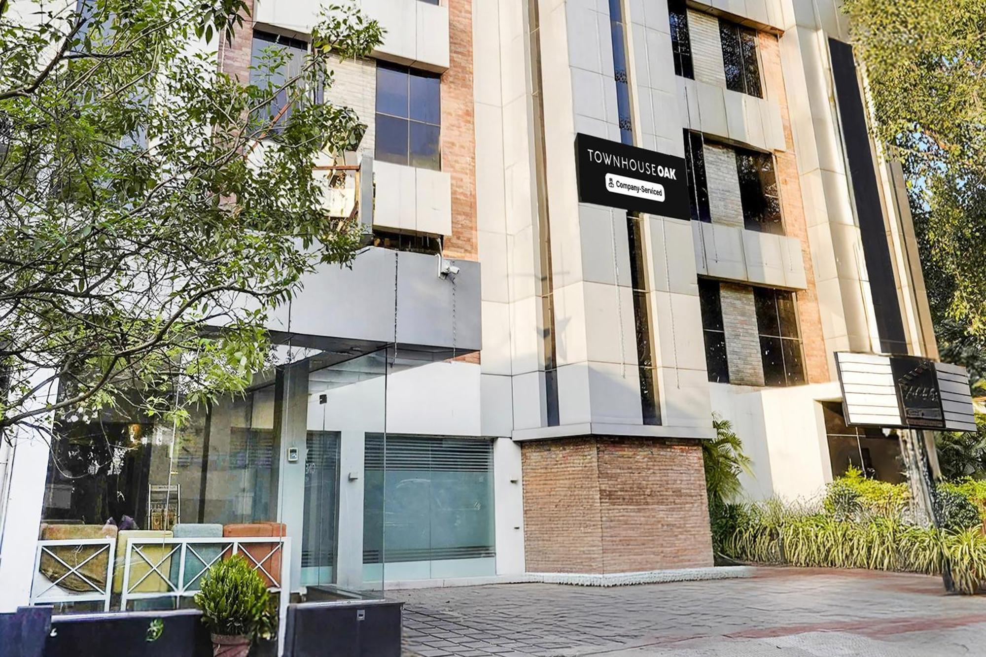 Super Townhouse Oak Kodambakkam Formerly Cine City Chennai Exterior foto